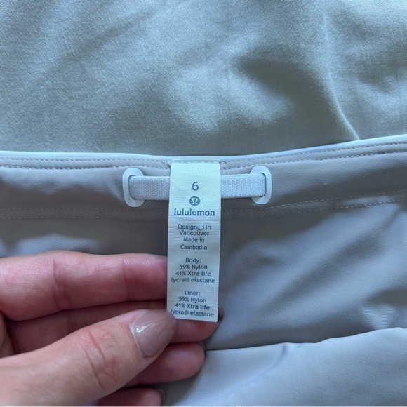 Lululemon Rising Tides Bottom White Size 6 - Picture 4 of 5